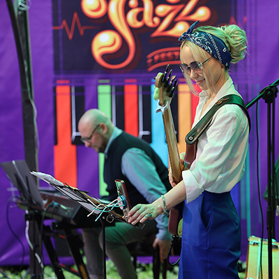 «Настоящий праздник и приятная ностальгия»: в Особняке Носова прошёл фестиваль «Разноцветный джаз»